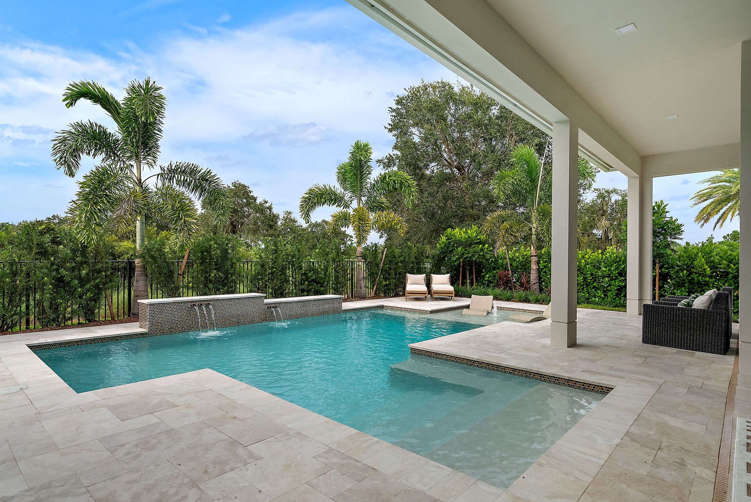 Pool Deck & Pool | Keenan Model