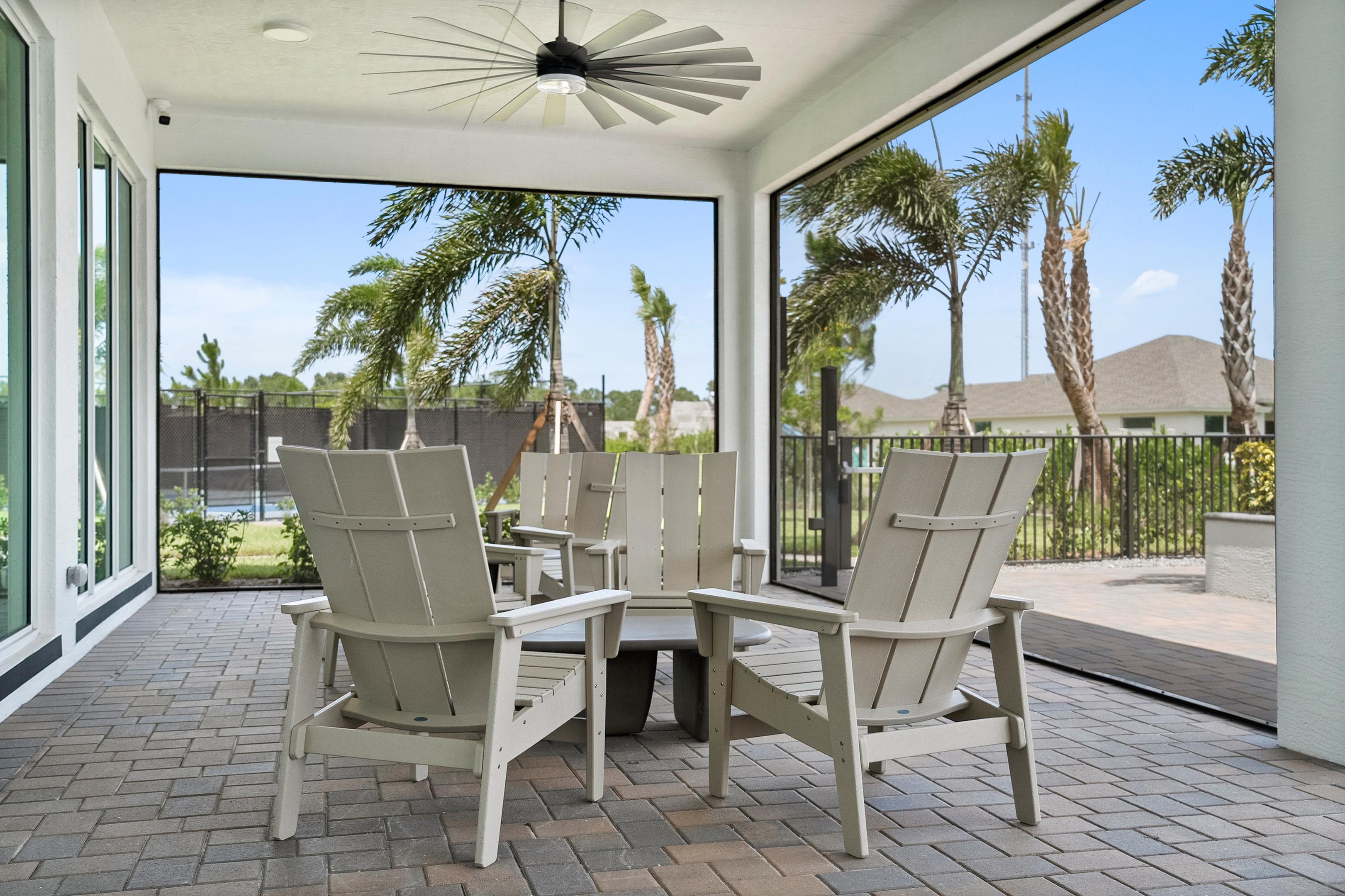 Screened Lanai | High Pointe Clubhouse