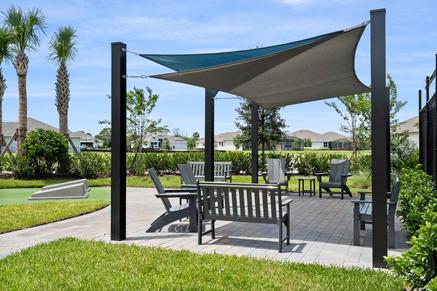 Shade Seating by Courts | High Pointe Clubhouse