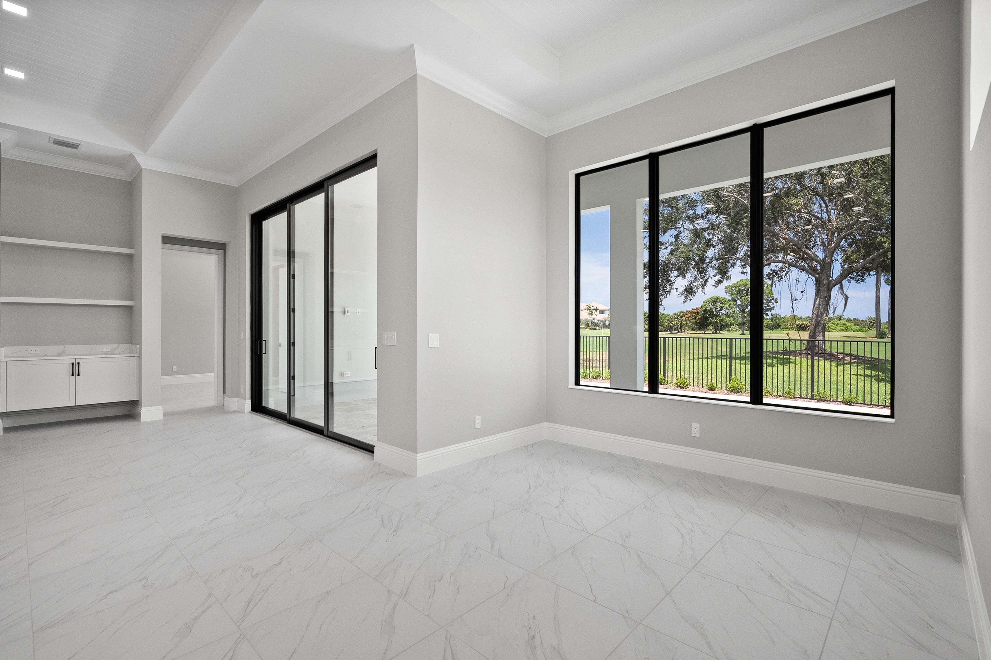 Dining | 107 SE Via Verona | Stella