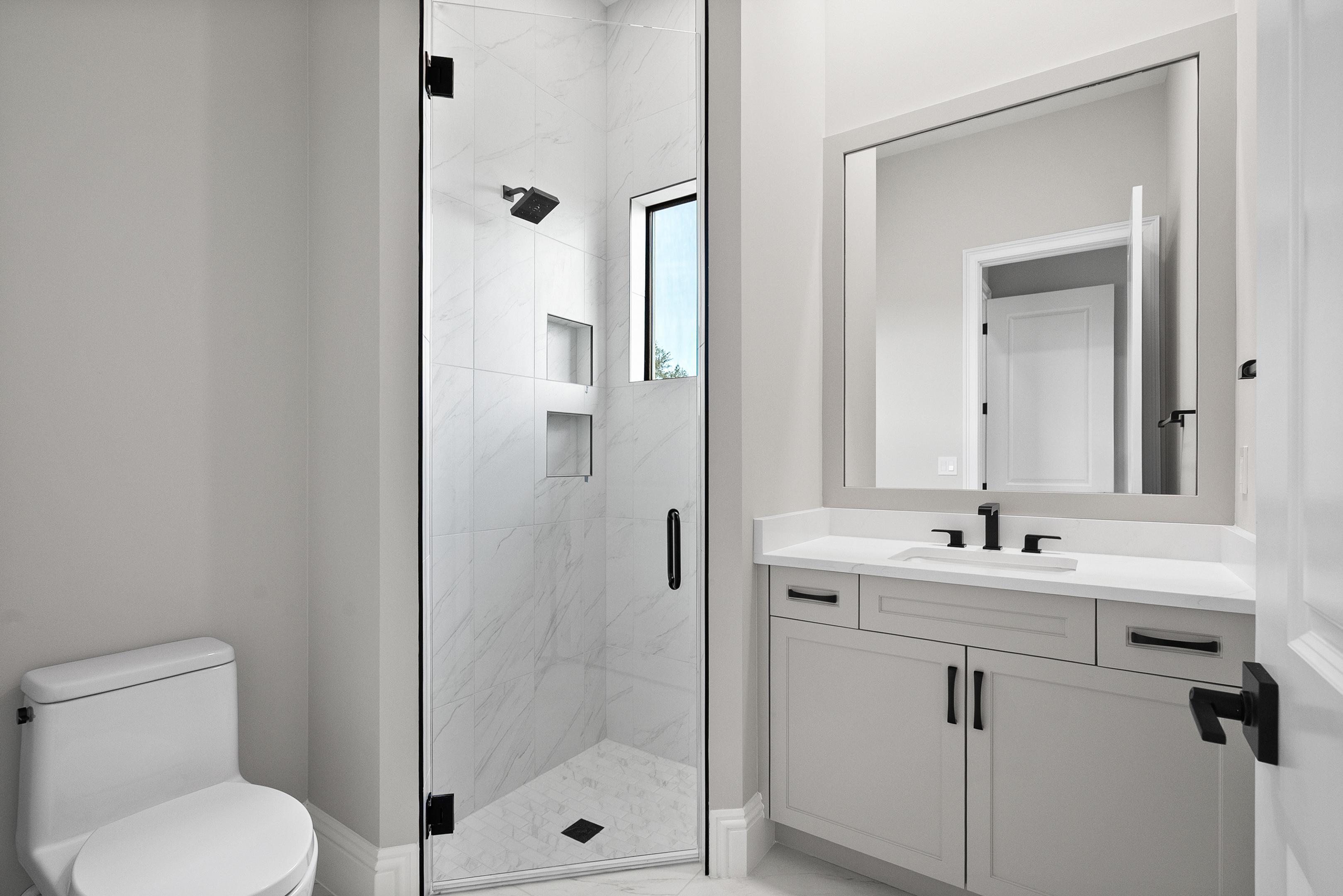 Bath 2 | 107 SE Via Verona | Stella