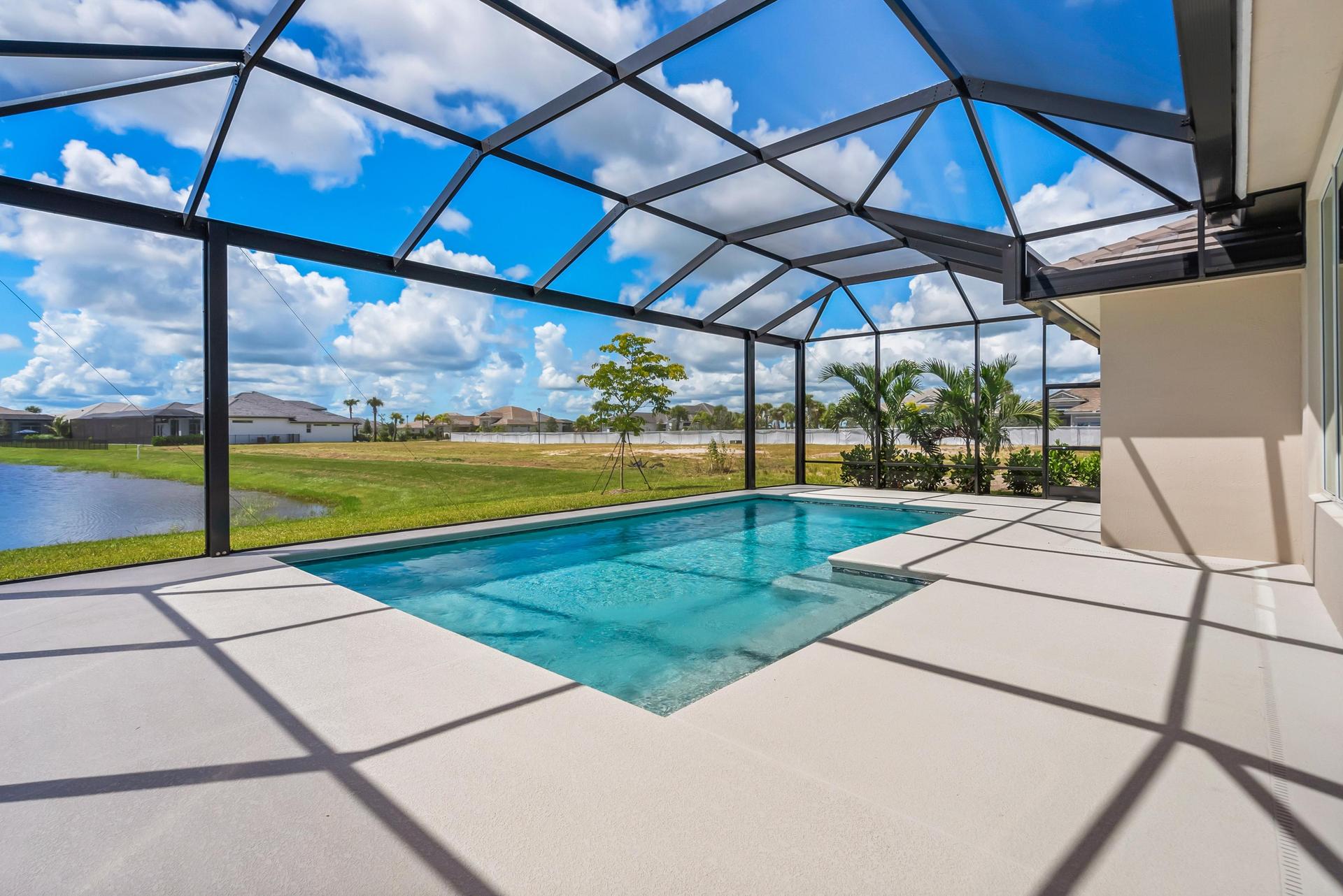 Screened Pool | 9404 SW Pinnacle Pl