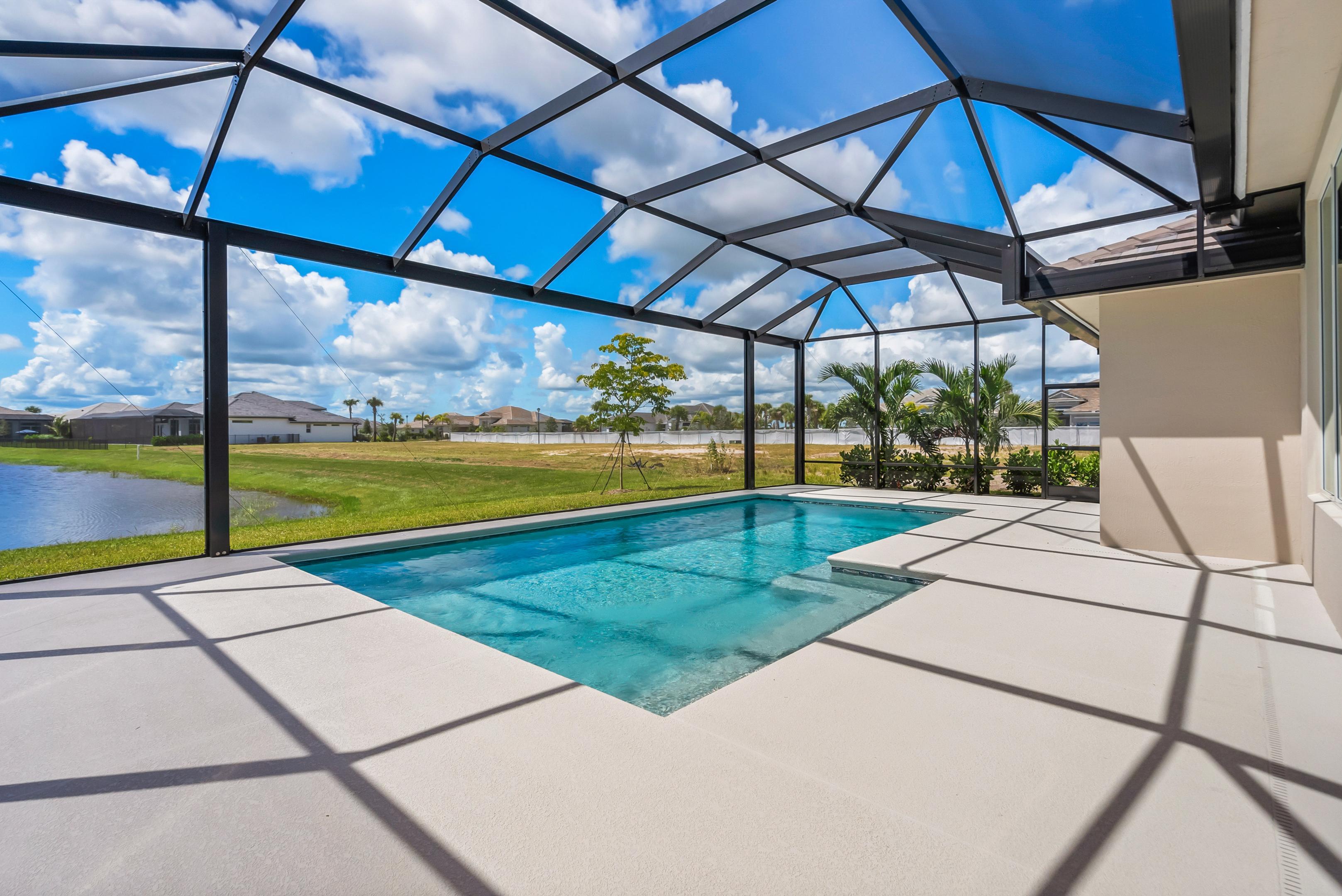 Screened Pool | 9404 SW Pinnacle Pl