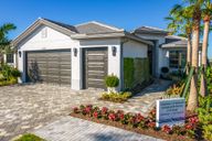 Valencia Parc at Riverland® (55+) por GL Homes en Martin-St. Lucie-Okeechobee Counties Florida