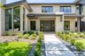 casa en Garabedian Properties por Garabedian Properties