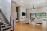 casa en Garabedian Properties por Garabedian Properties