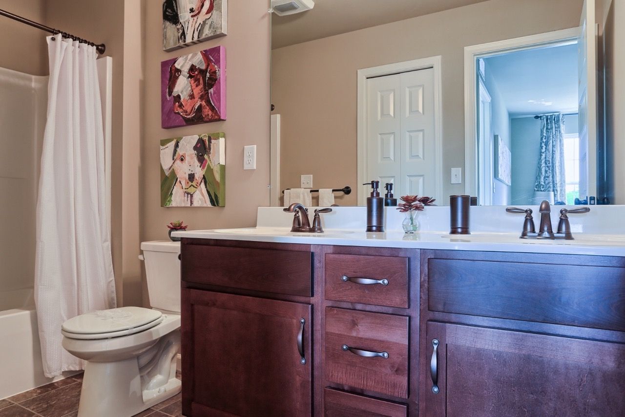 Full Bathroom of the Sienna Model from Garman Builders