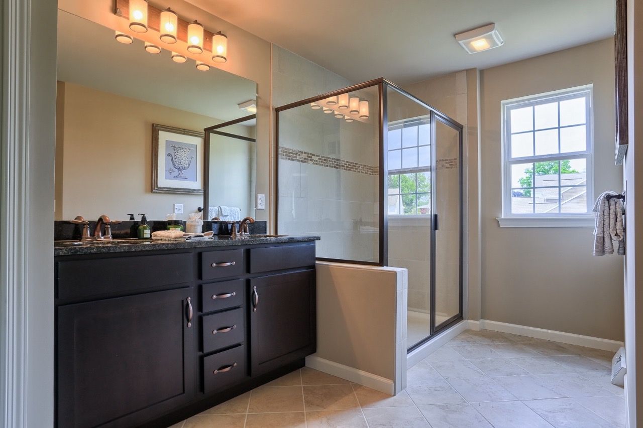 Full Bathroom of the Sienna Model from Garman Builders