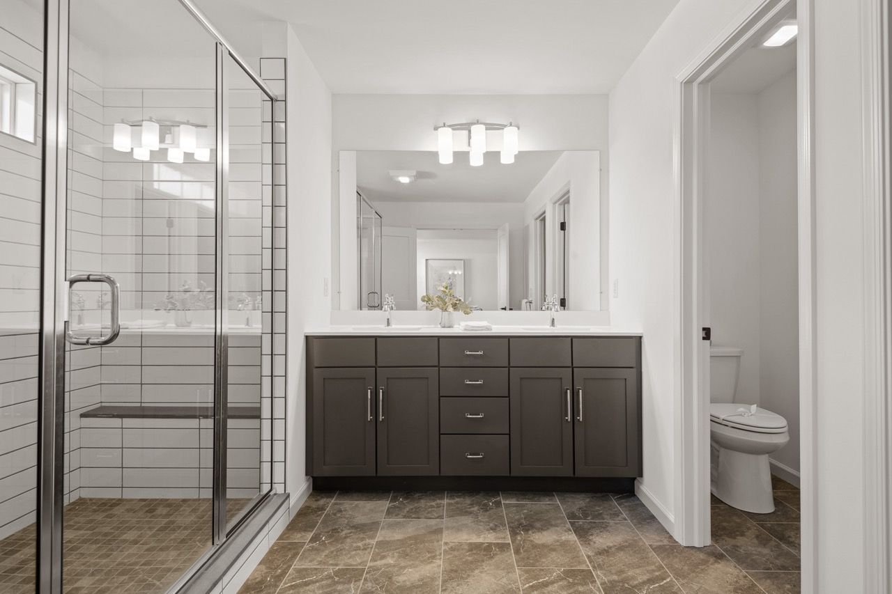 Full bathroom in the Ariel model from Garman Builders