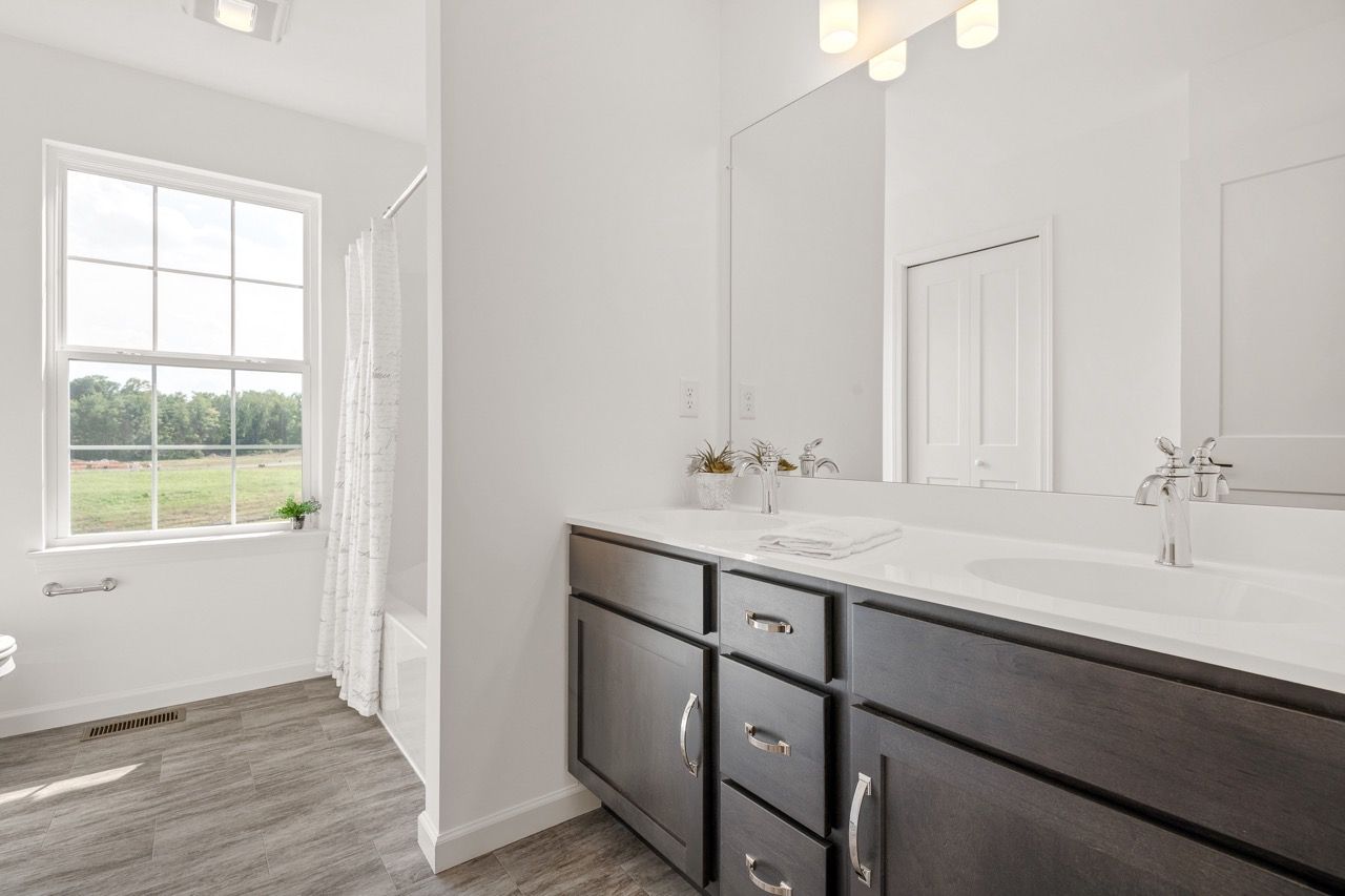 Full bathroom in the Ariel model from Garman Builders
