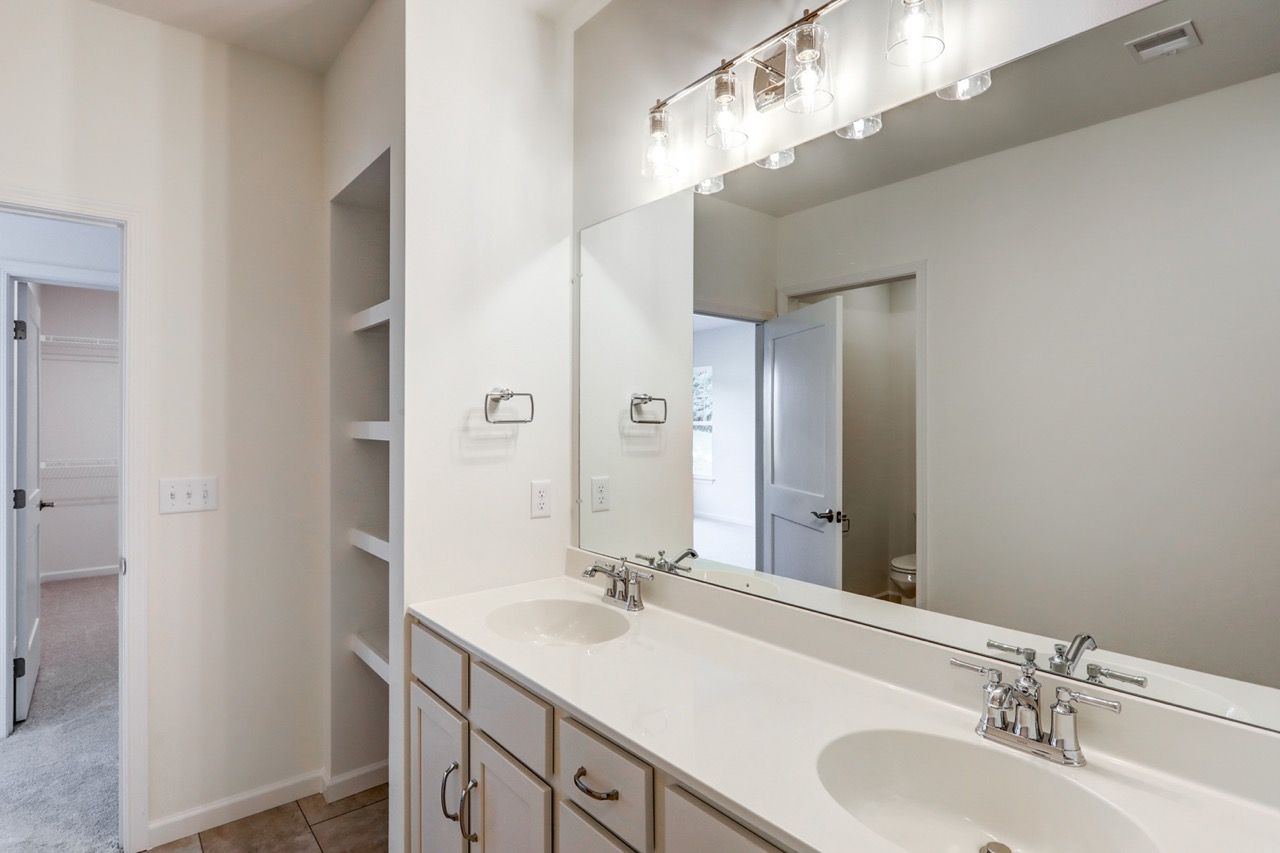 Full Bathroom of the Sloane II Model from Garman Builders