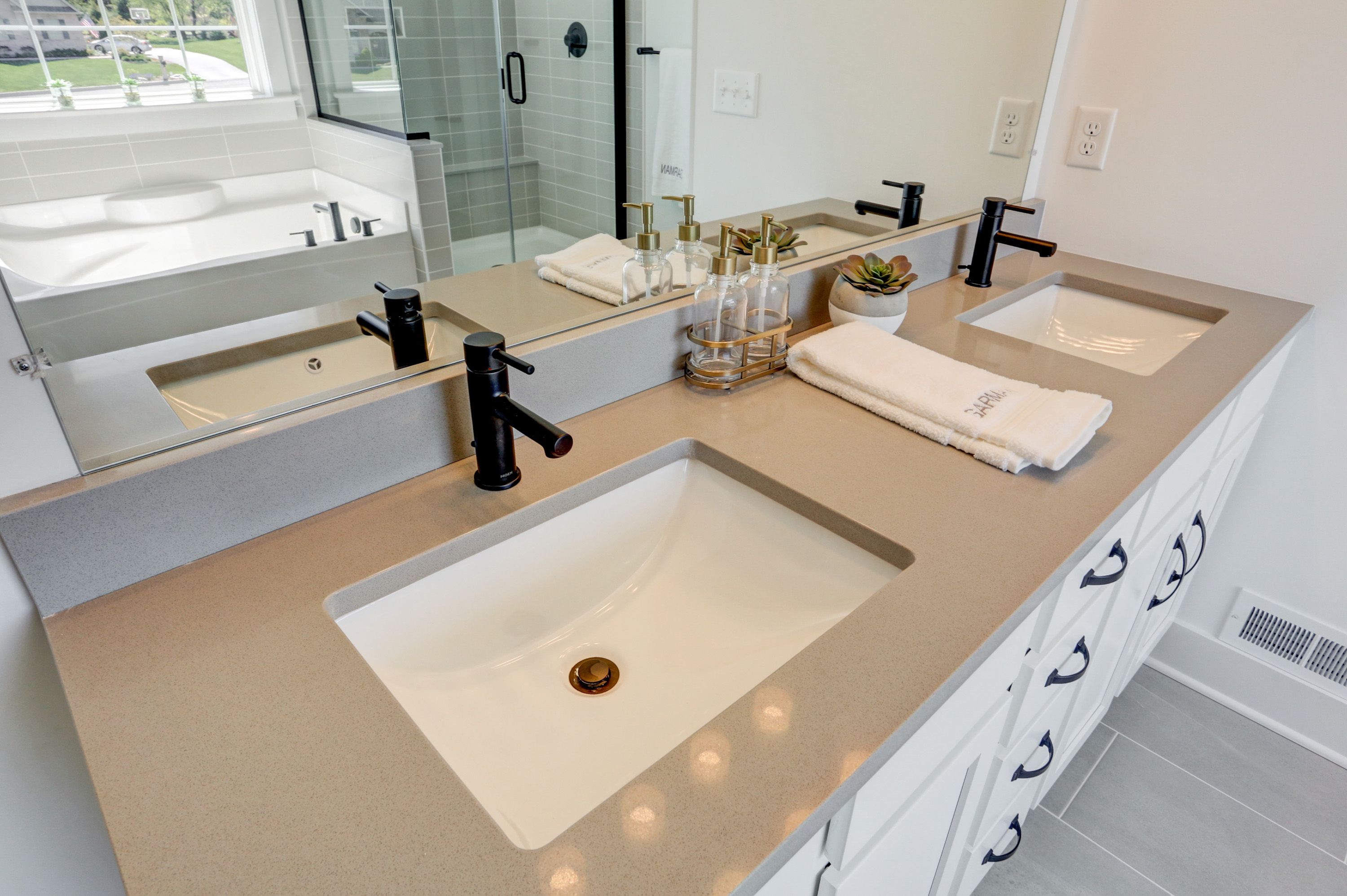 Full bathroom in the Avondale model from Garman Builders
