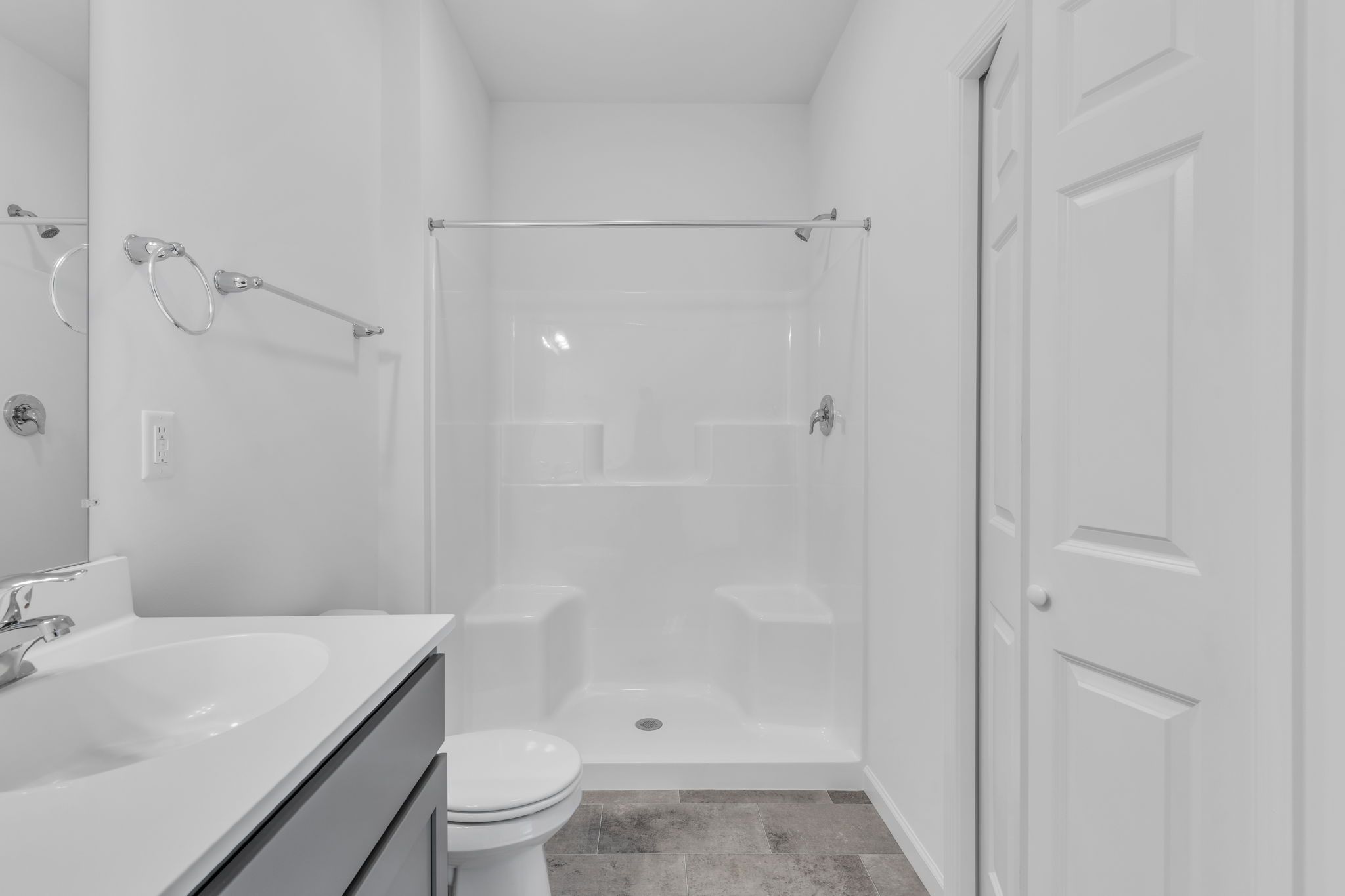 Full bathroom of the Dalton Model from Garman Builders