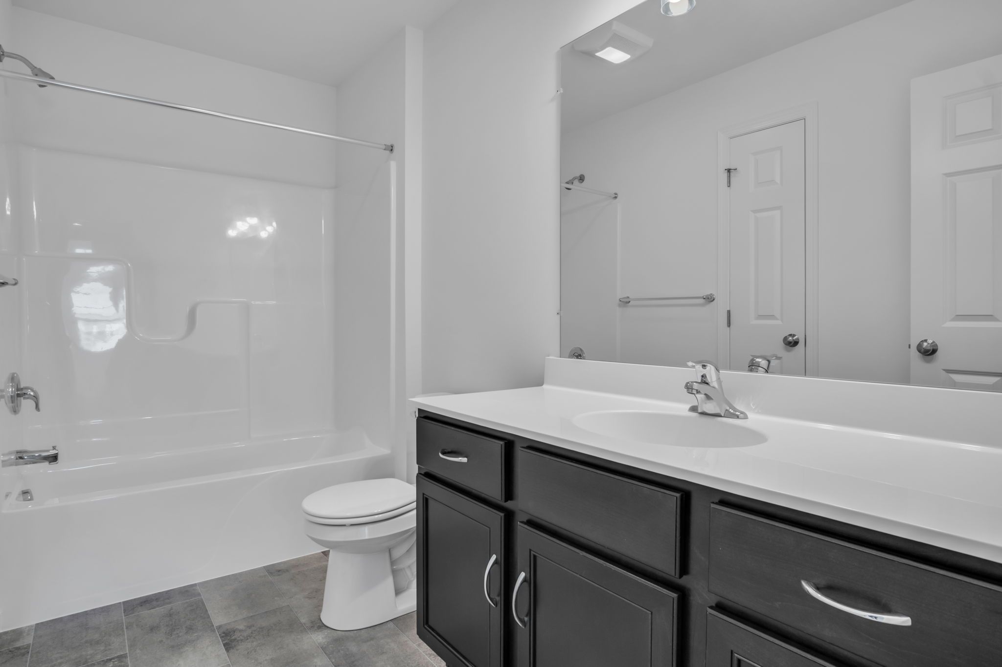 Full bathroom of the Charlotte Model from Garman Builders