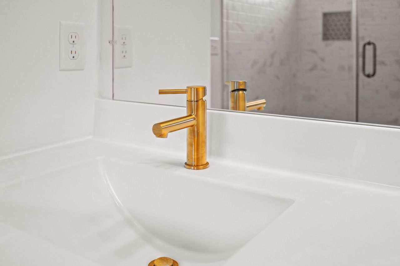 Full bathroom of the Blakely model from Garman Builders