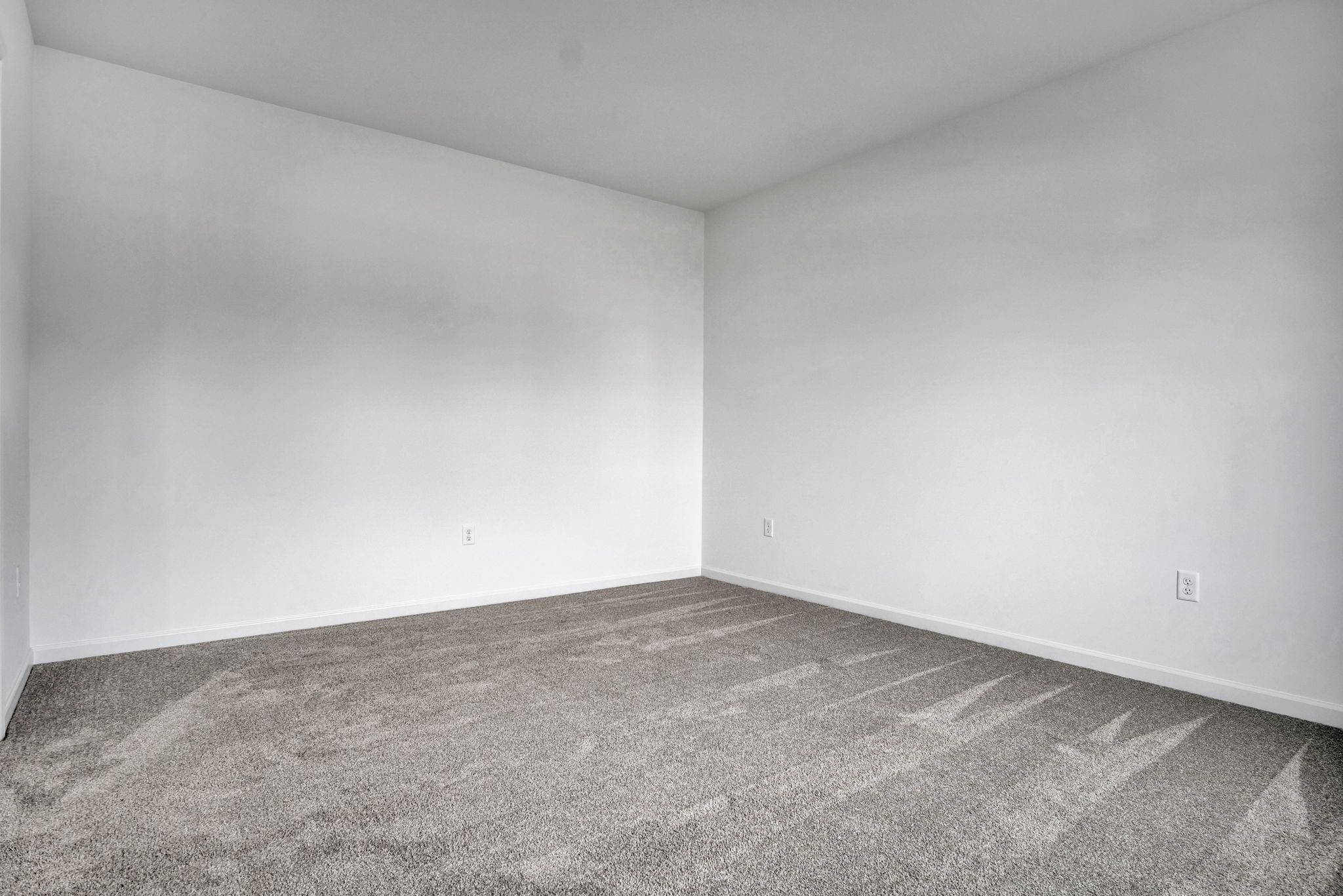 Empty Room of the Everett Model from Garman Builders