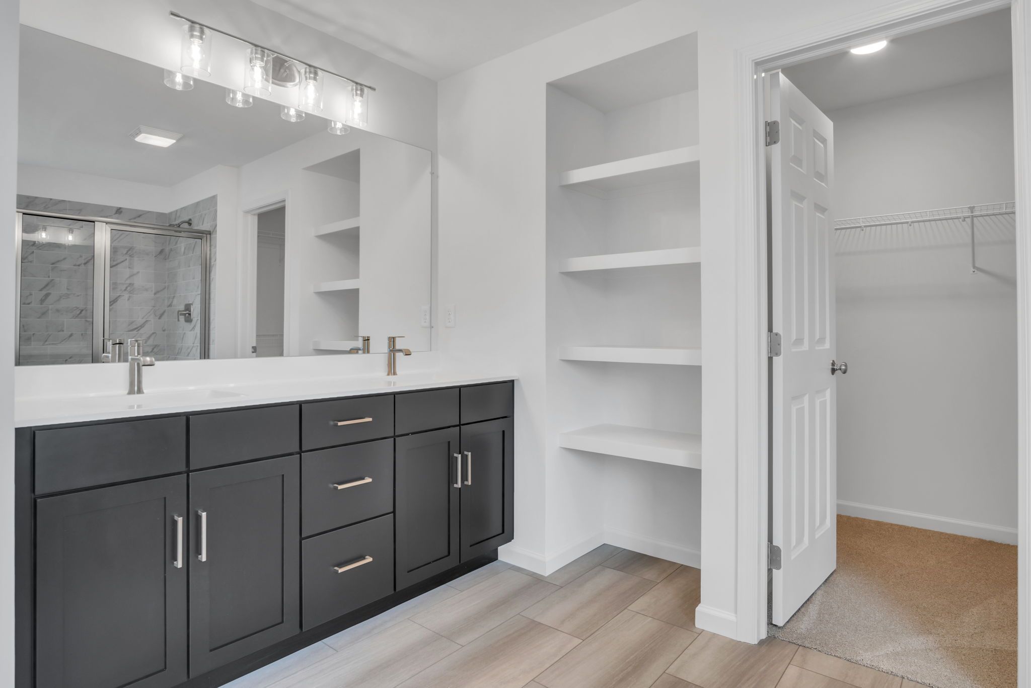 Full Bathroom of the Everett Model from Garman Builders