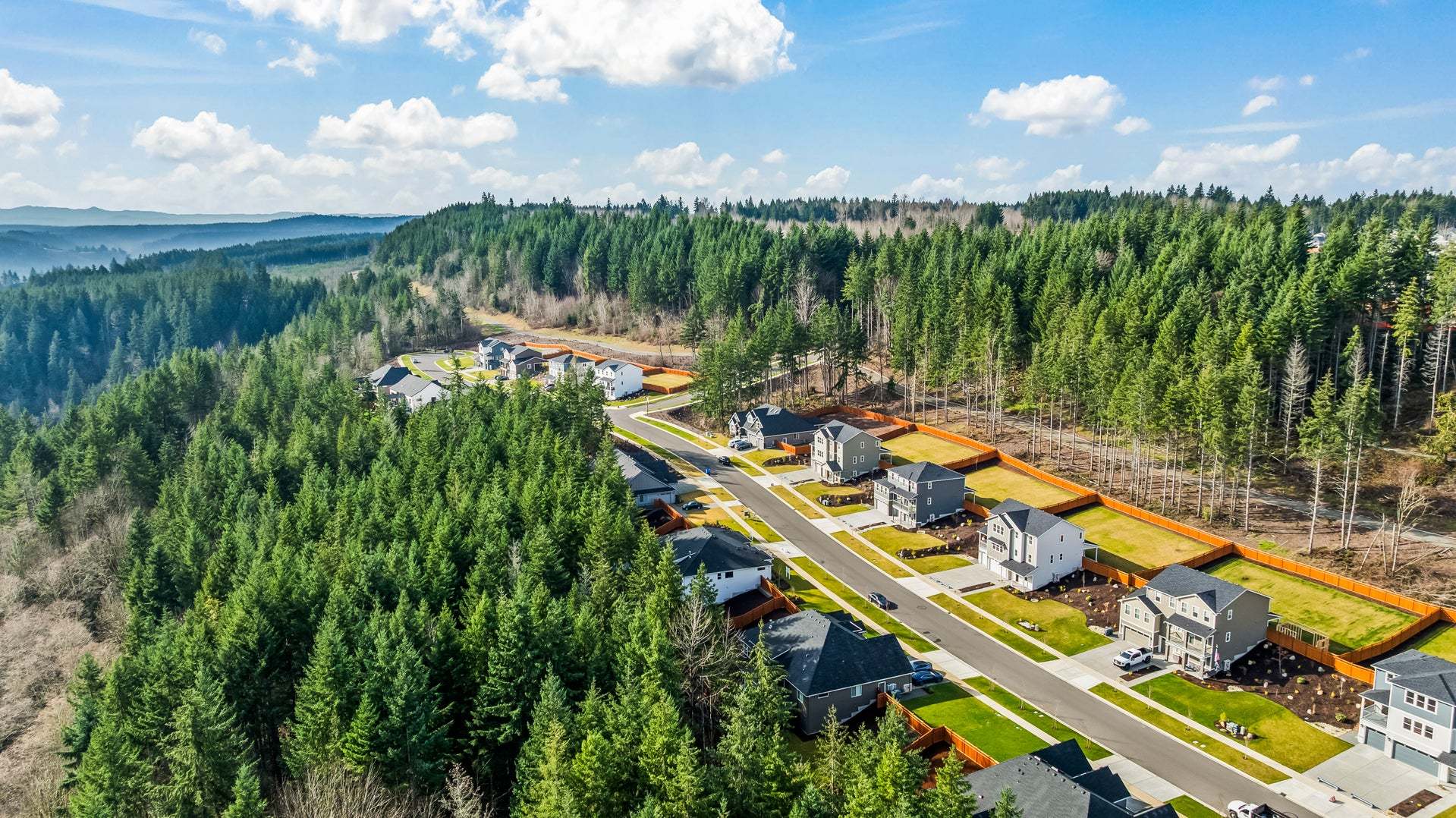 casa en Glacier Pointe at Tehaleh por Garrette Homes