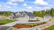 Benston Landing por Garrette Homes en Tacoma Washington