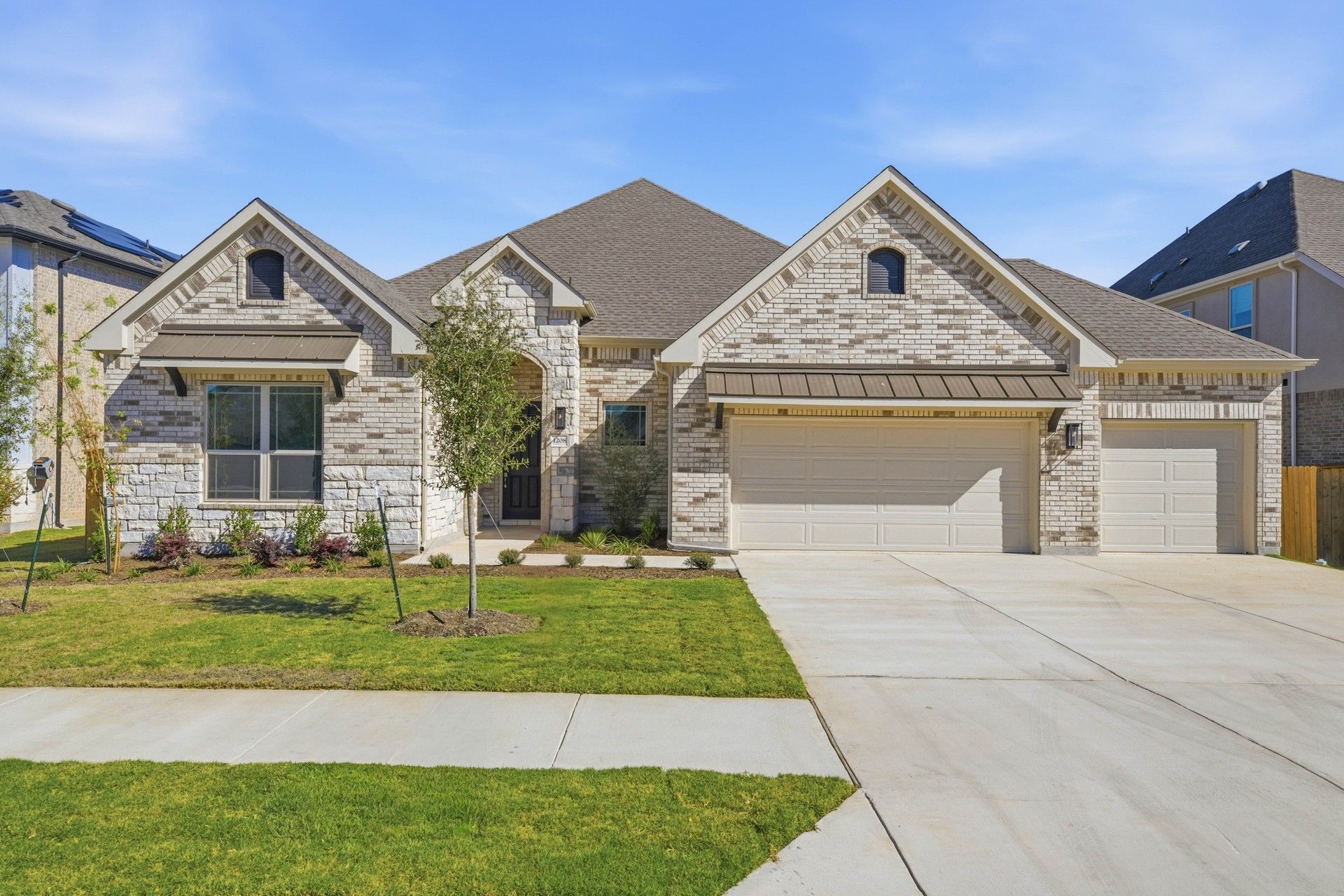 Classic - Yale - Oaks at San Gabriel: Georgetown, Texas - Brightland Homes