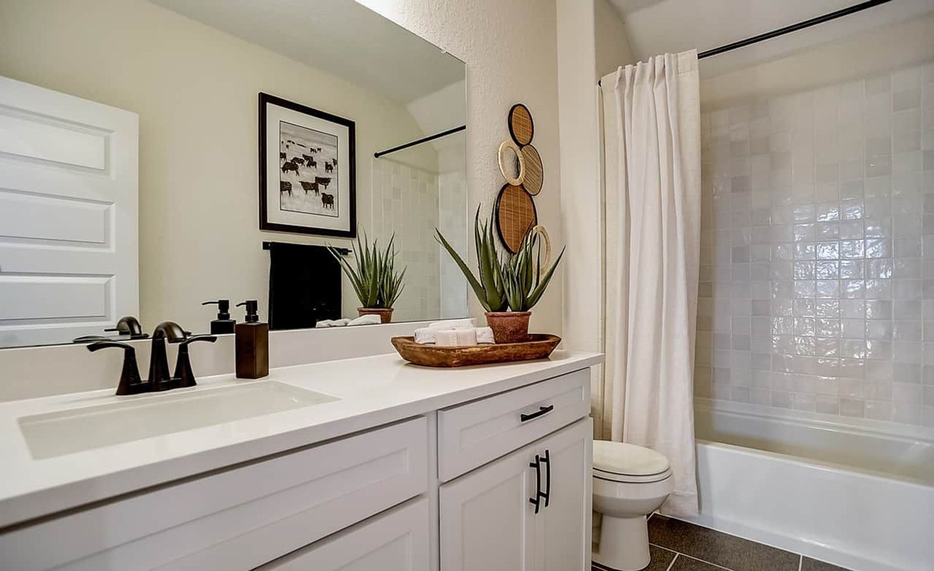 Experience sophistication with sleek surfaces and refined decor in this Gruene, Texas retreat.