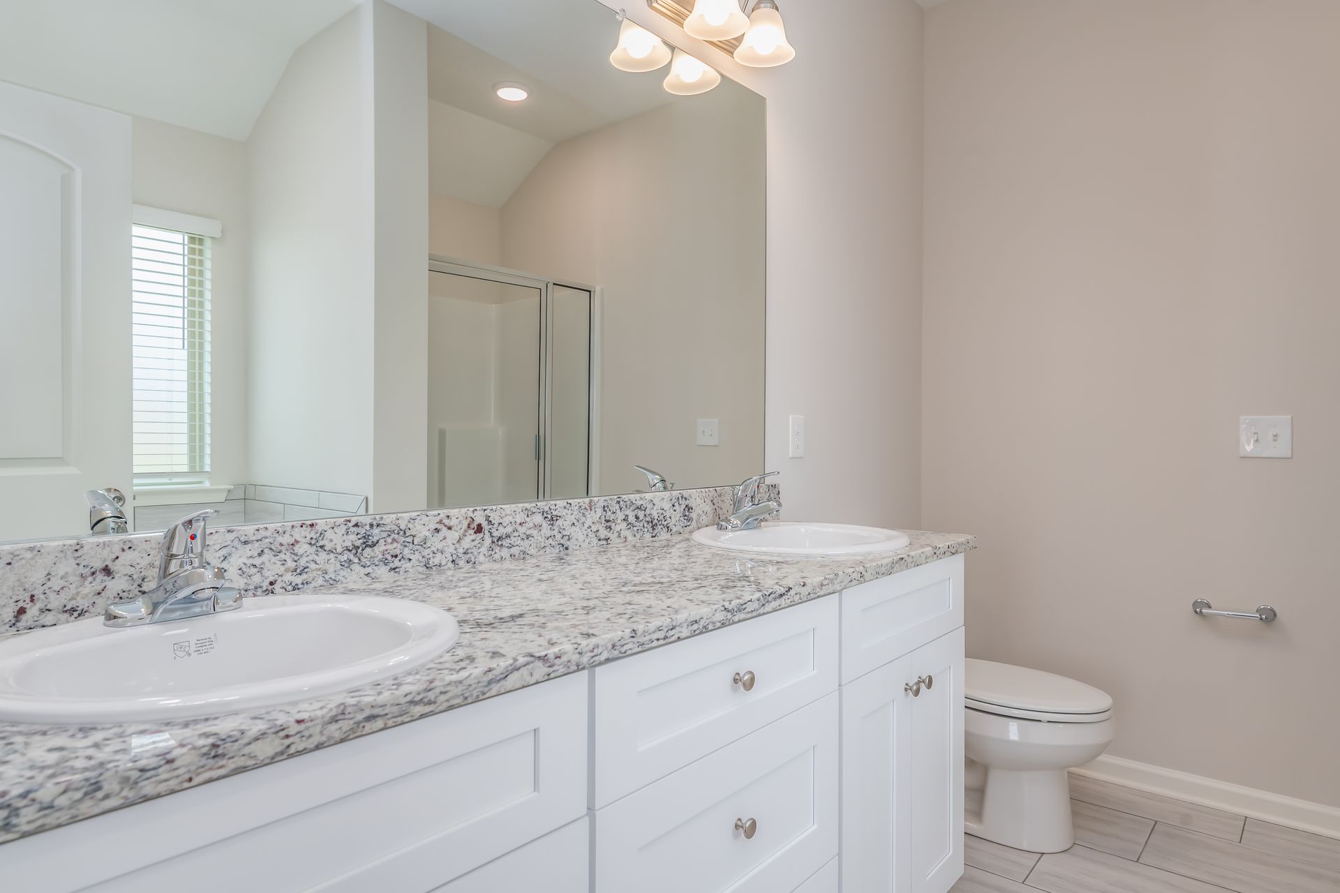 Primary Ensuite Bathroom with Dual Sink Vanity