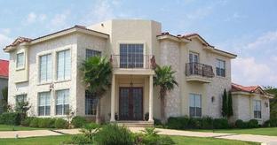 Grandeur Custom Homes por Grandeur Custom Homes Inc en Austin Texas