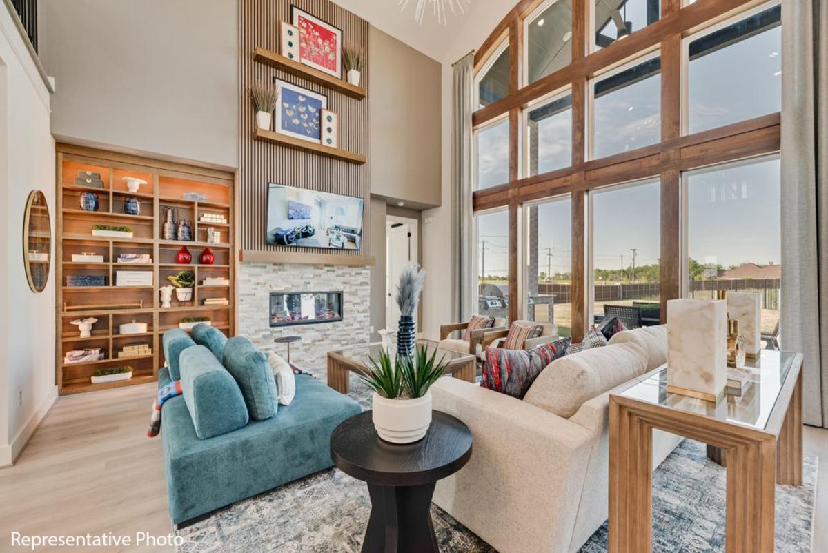 821 Oleander Ln (Grand Riverside)