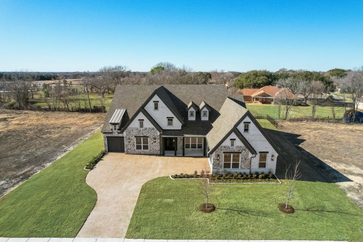 529 Fallen Timber Dr