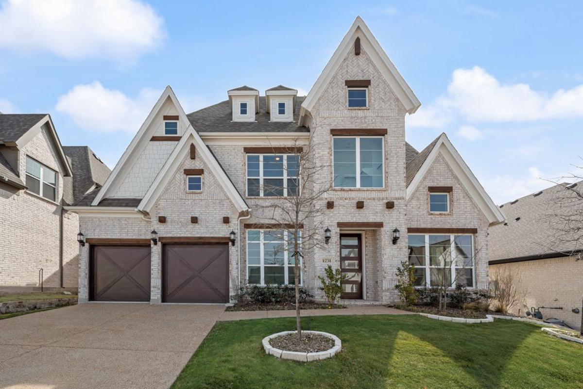 1231 Calebria Way (Grand Monterra II)