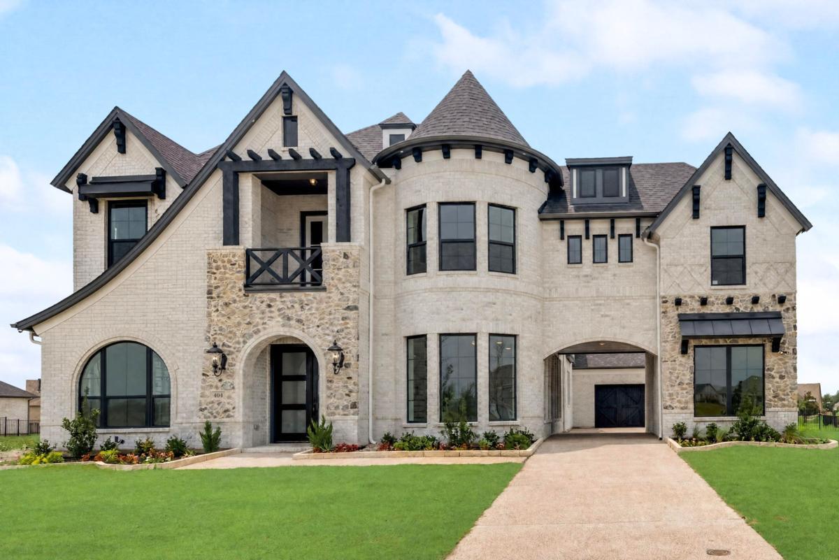 Grand Silverleaf - Heath Golf & Yacht Club: Heath, Texas - Grand Homes