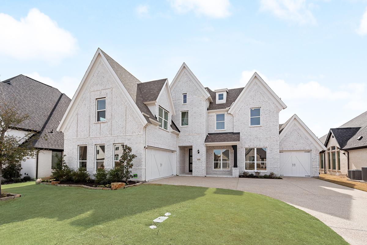 2830 Shane Dr (Grand South Pointe 3 Car Garage)