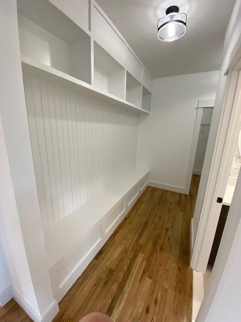 Photos highlight recent builds. Options to personalize are available. 