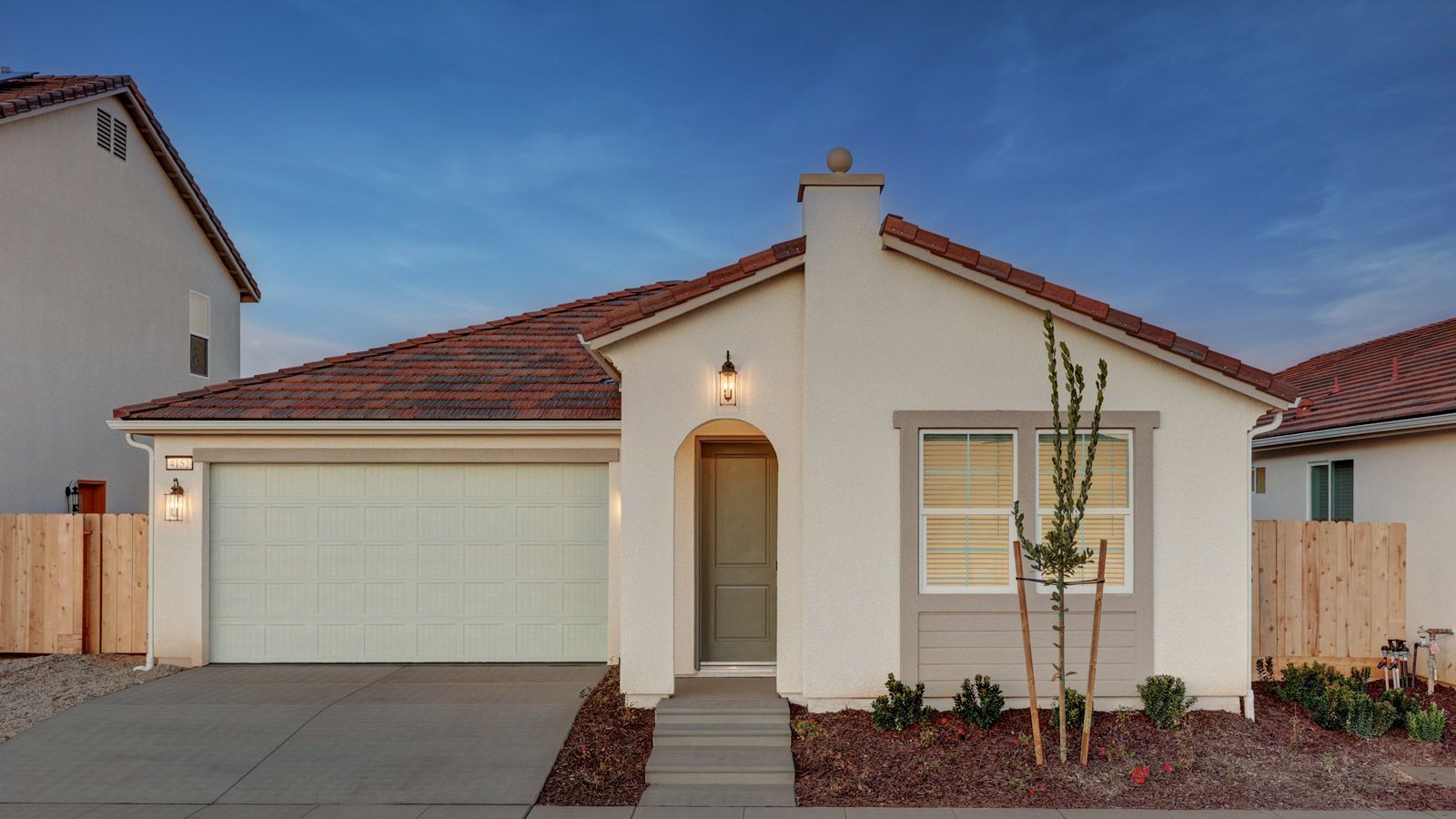 4152 N Tisha Ave (Villa 5)