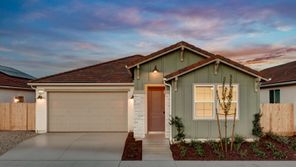 4182 N Tisha Ave (Villa 5)