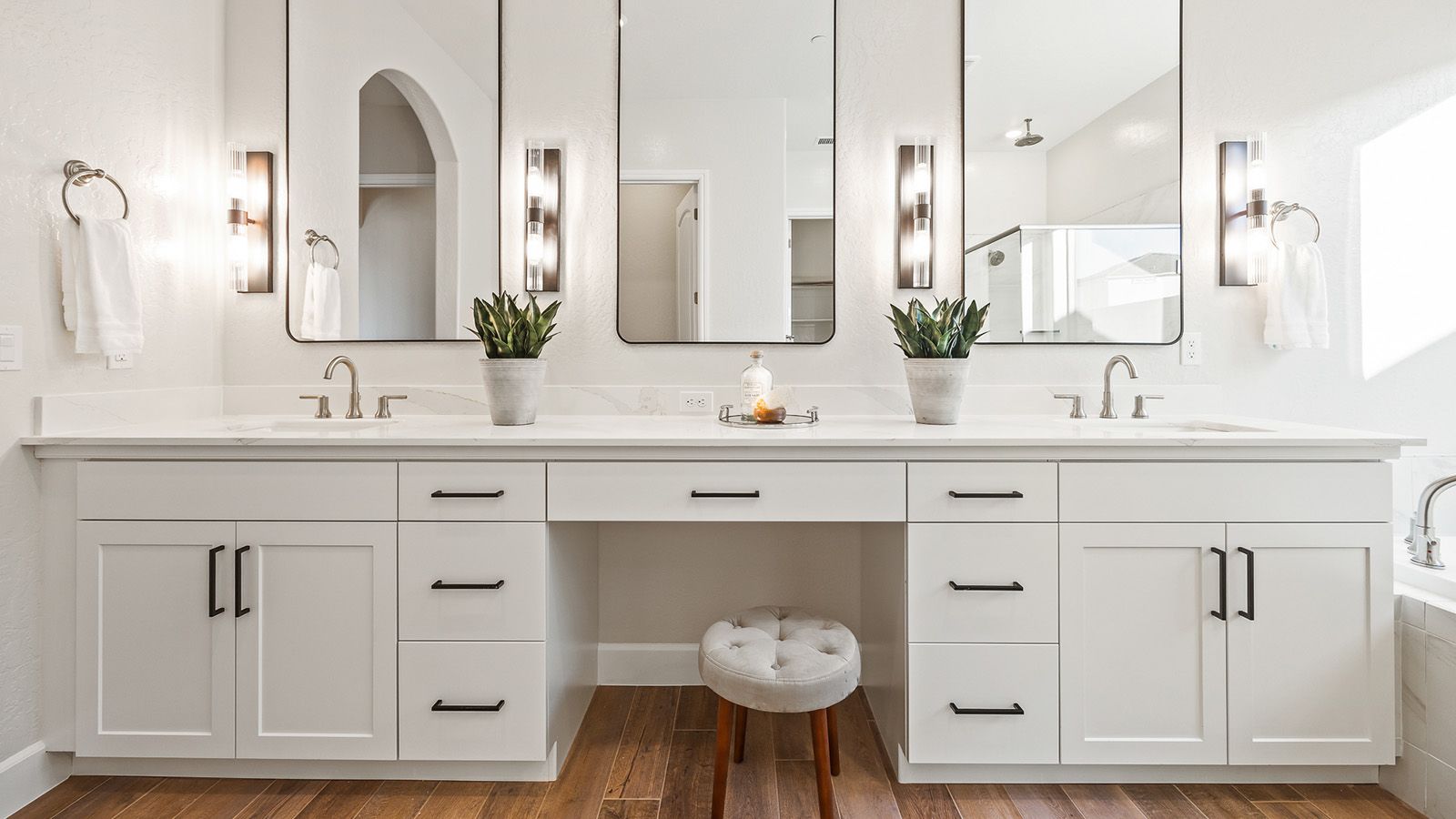 Primary Bath - similar home shown