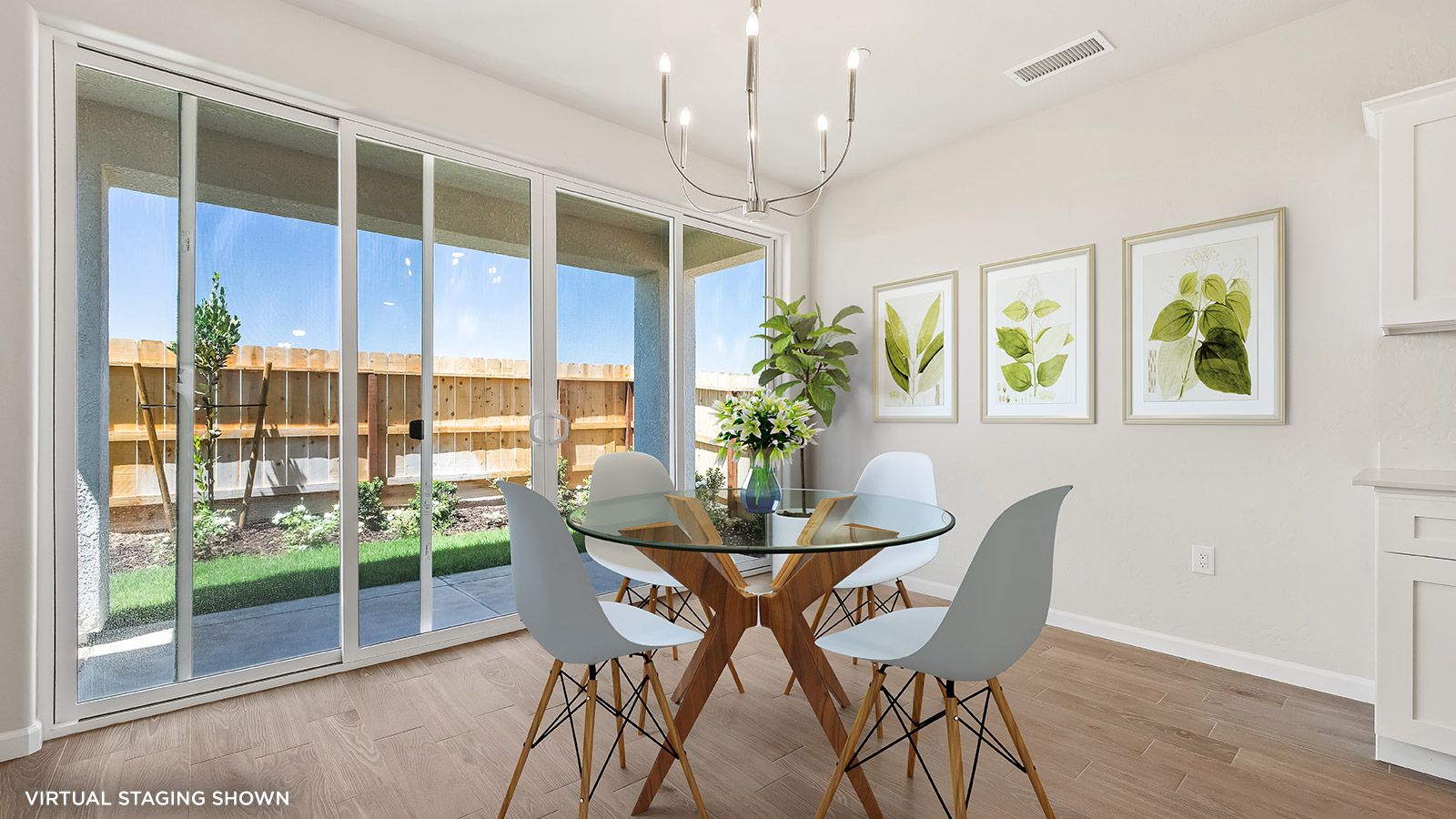 Dining Area (shown with virtual staging)