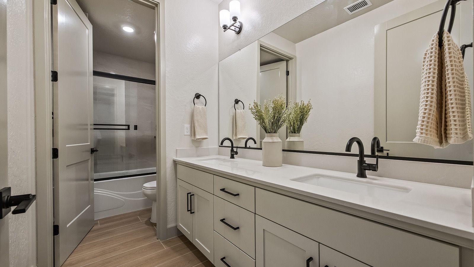 Bathroom 4