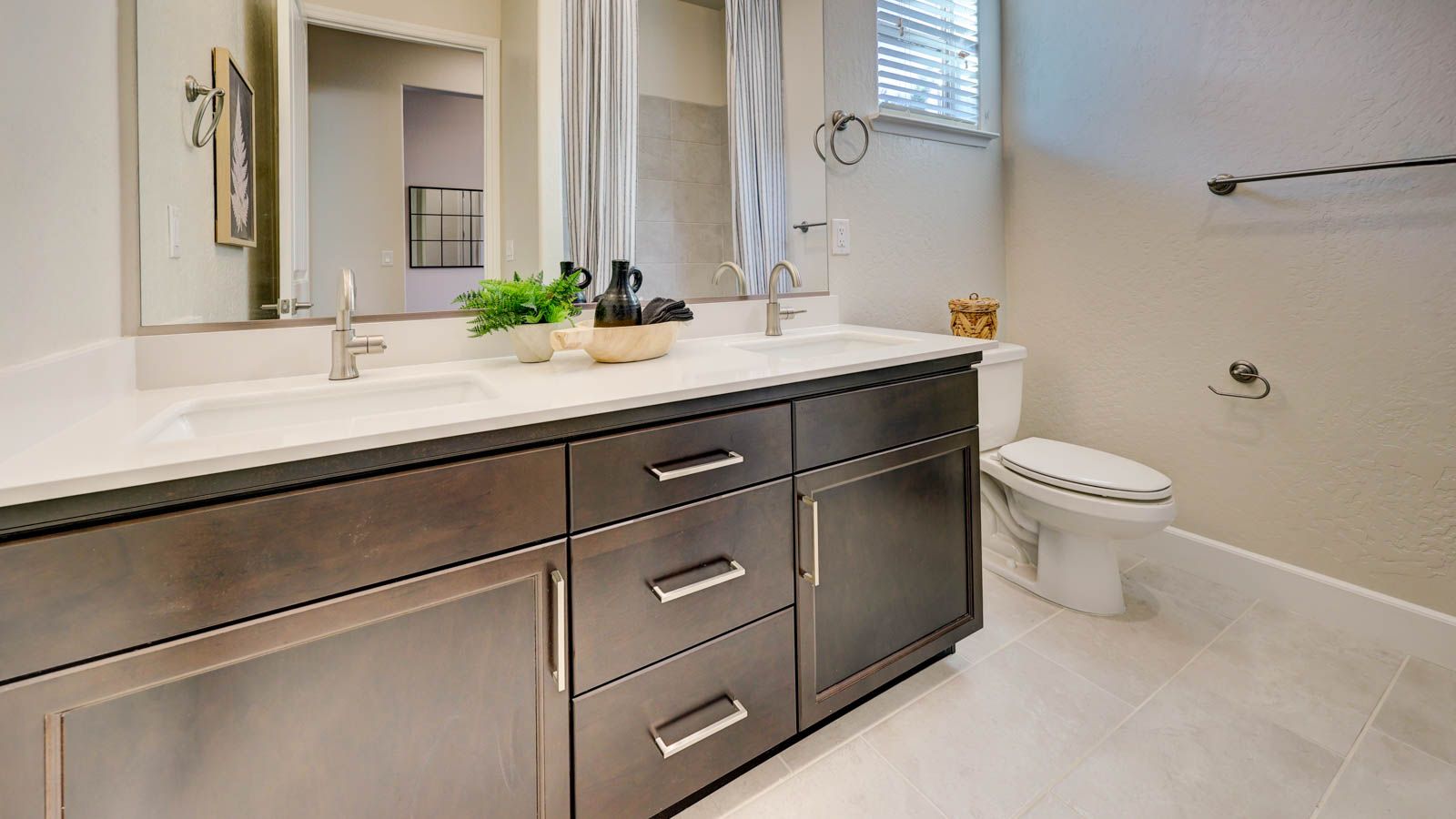 Bath 2 - similar home shown