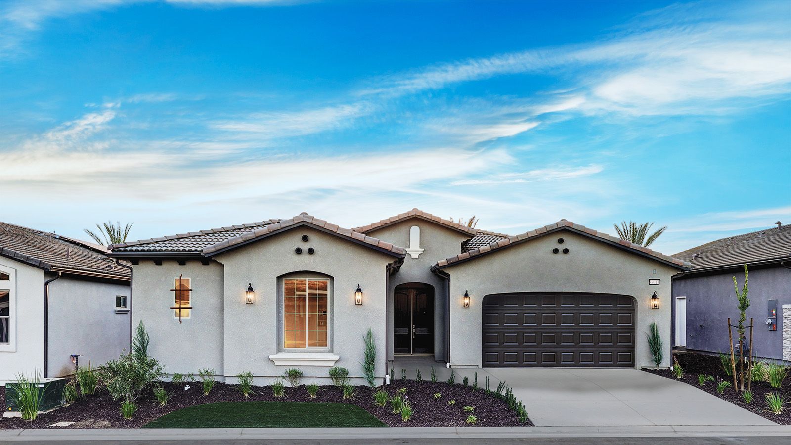 1124 Sophie Drive West. Madera, CA 93636