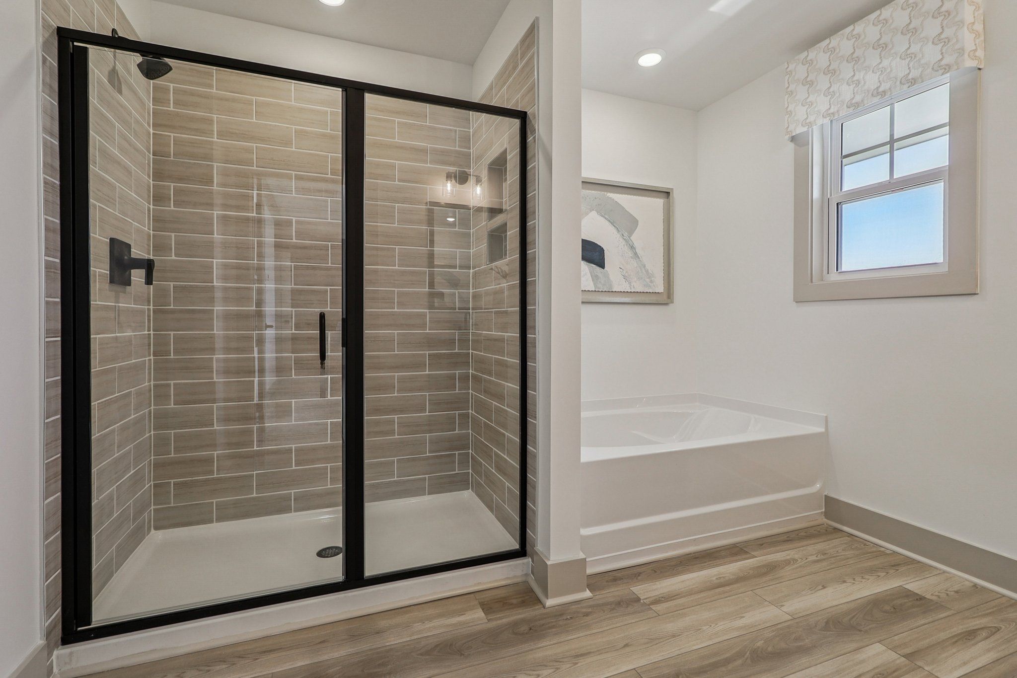 Crestfall II - Master Bath