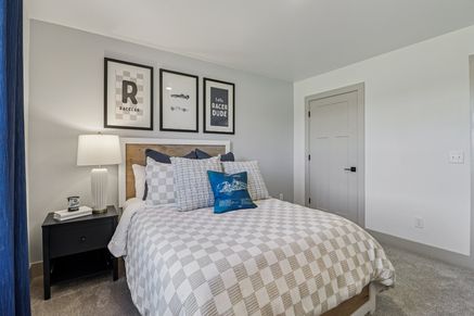 Crestfall II - Bedroom