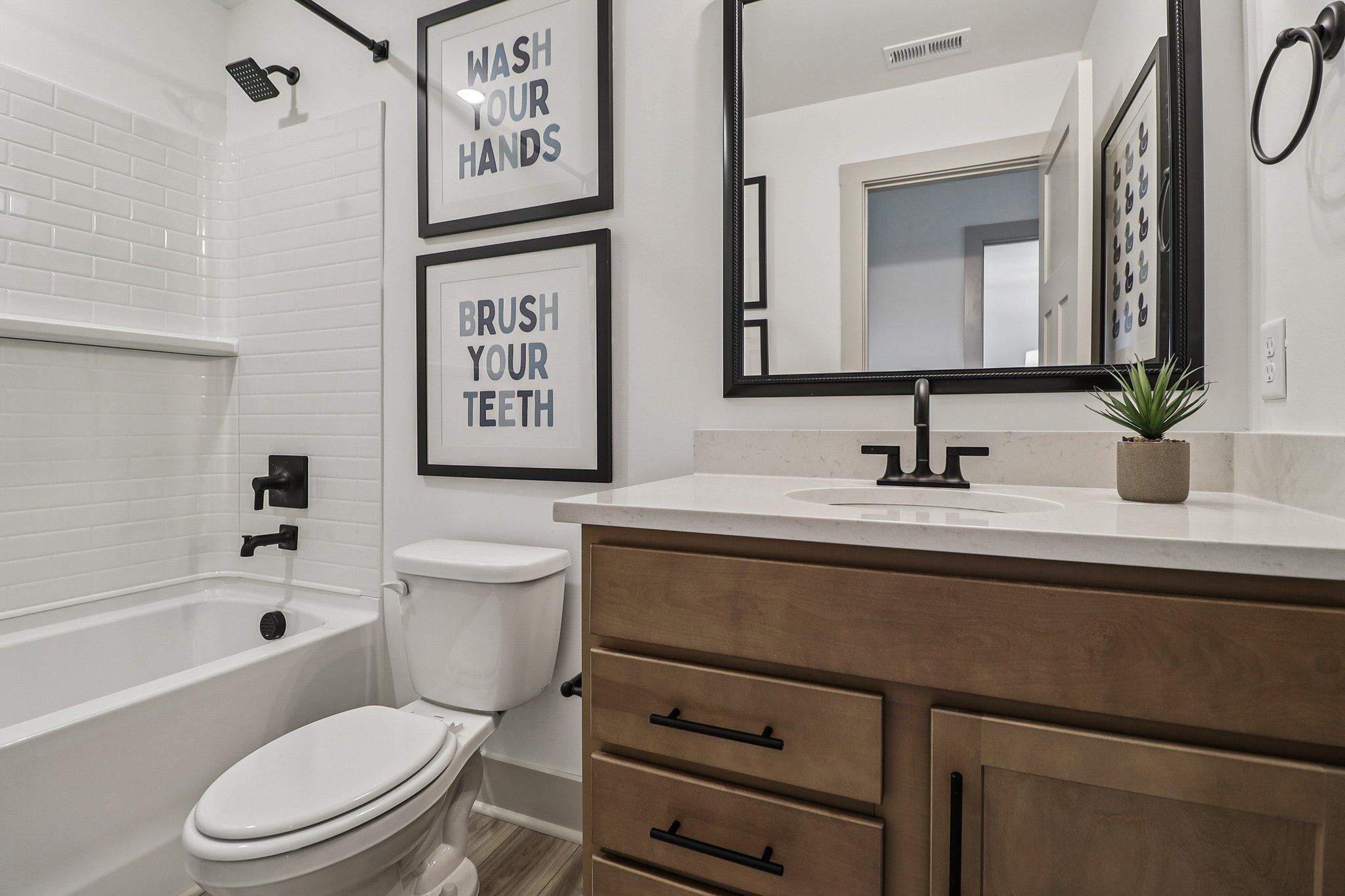 Crestfall II - Bathroom