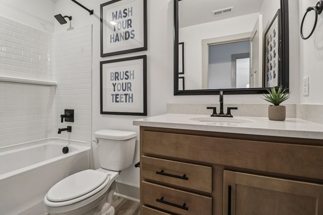 Crestfall II - Bathroom