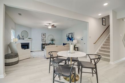 Devonshire II - Dining Room