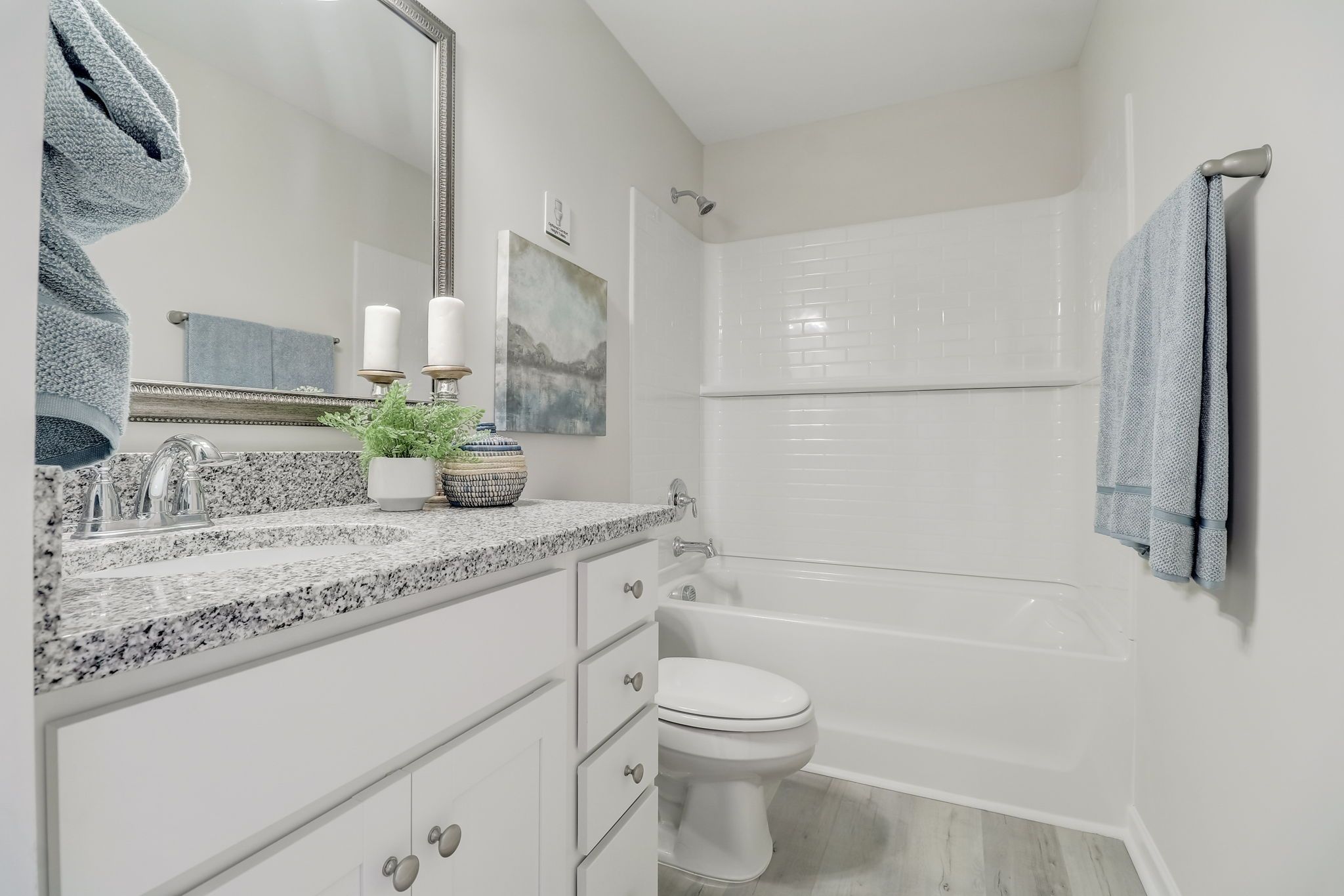 Devonshire II - Bathroom