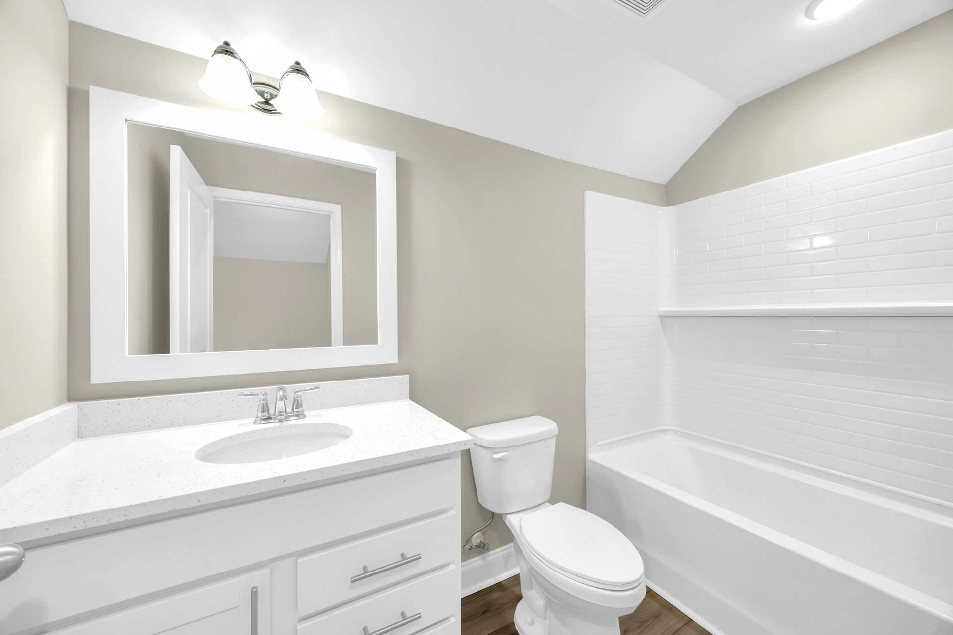 Glenwood II - Bathroom