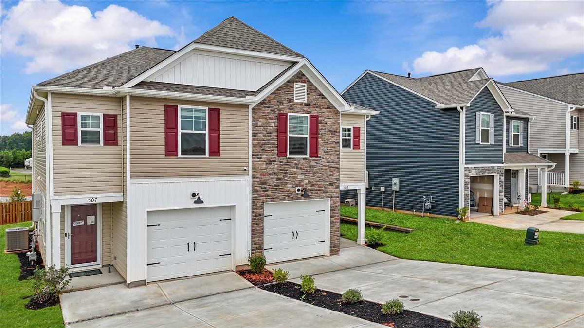 casa en Champions Village at Cherry Hill por Great Southern Homes