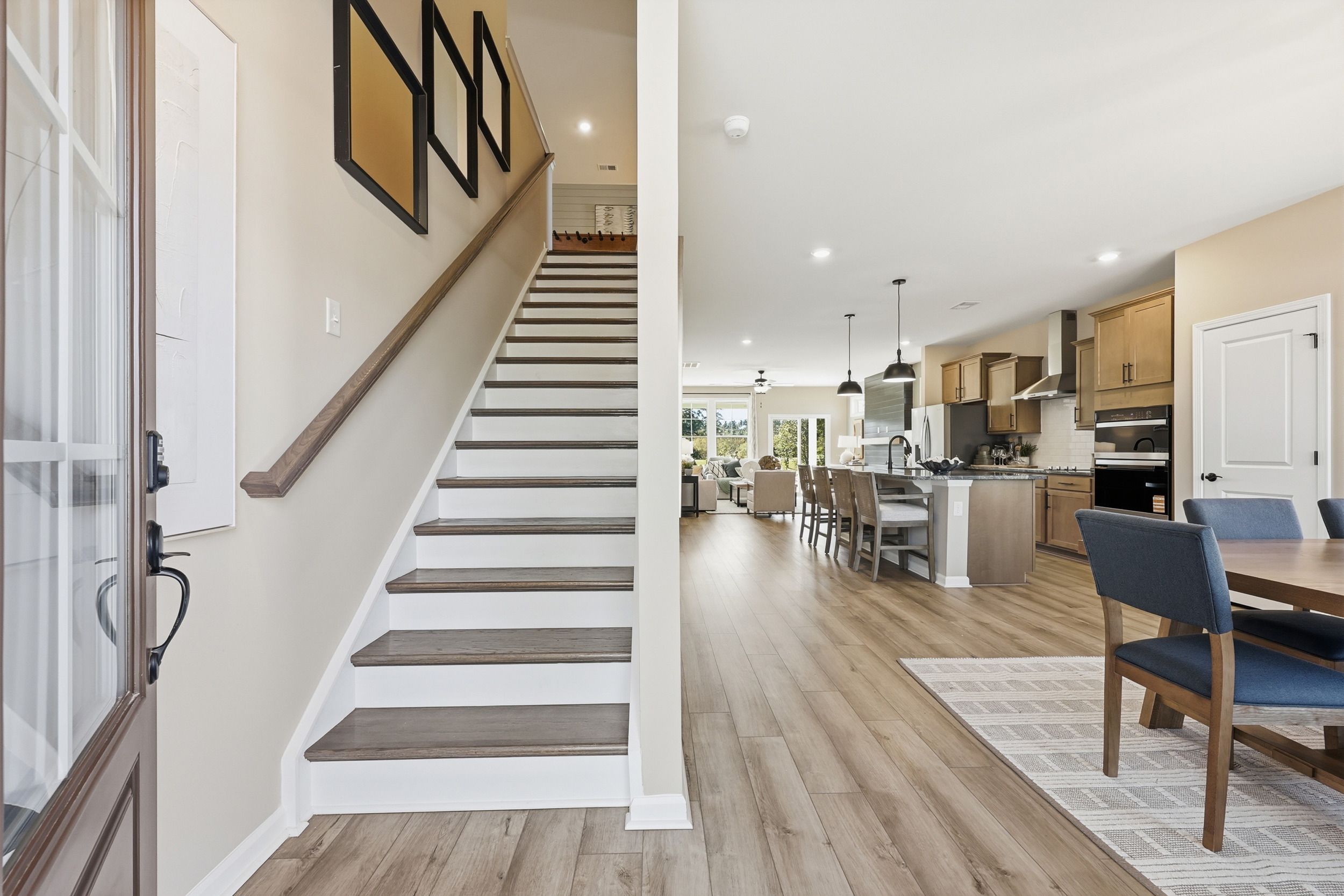 Rivercrest II - Stairway