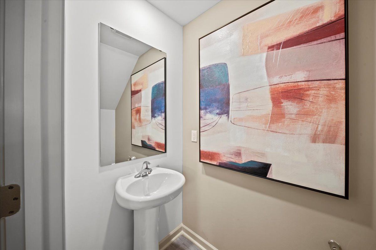 Palomino - Bathroom